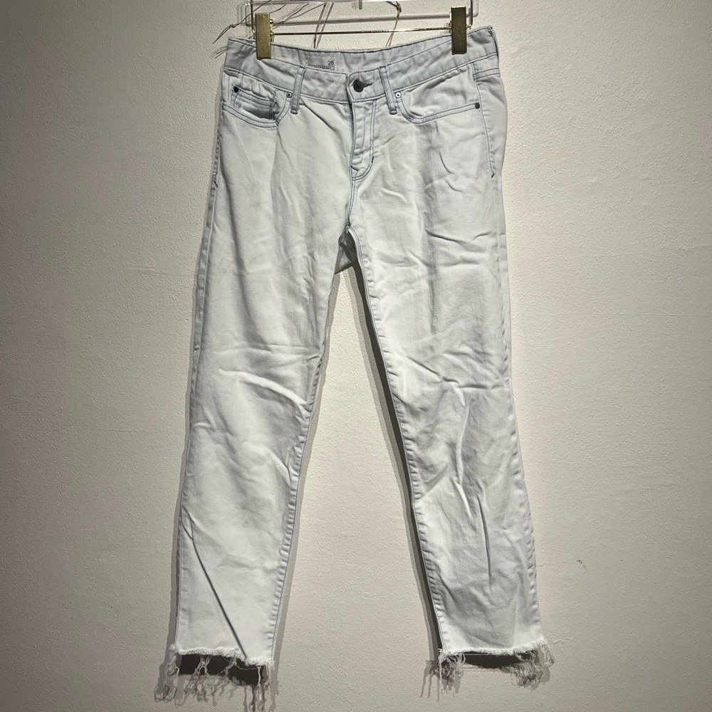 Gap Women's White Frayed Hem Jeans